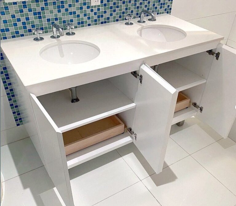 Bathroom vanity